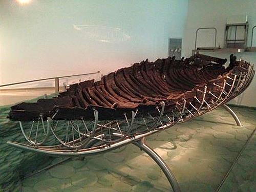 Fishing boat from 1st century that was found buried in the Sea of Galilee. Jesus used one like this or maybe even this one!