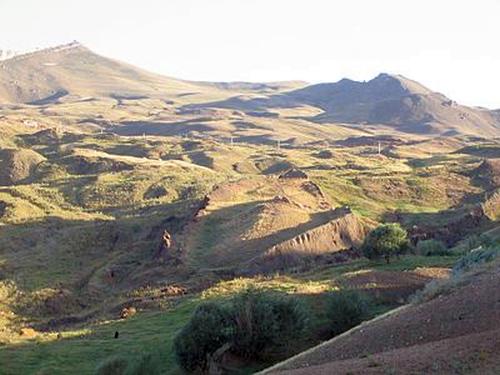 Some believe Durupinar, a large aggregate structure in Mount Tendurek of eastern Turkey is the original Noah's Ark site